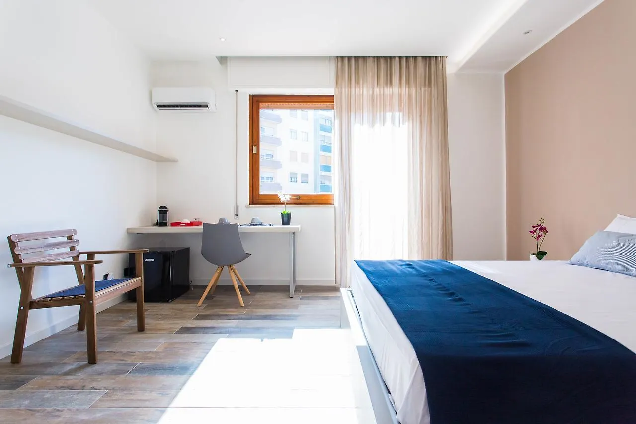 Politeama Luxury Suites Palerme Couette-café