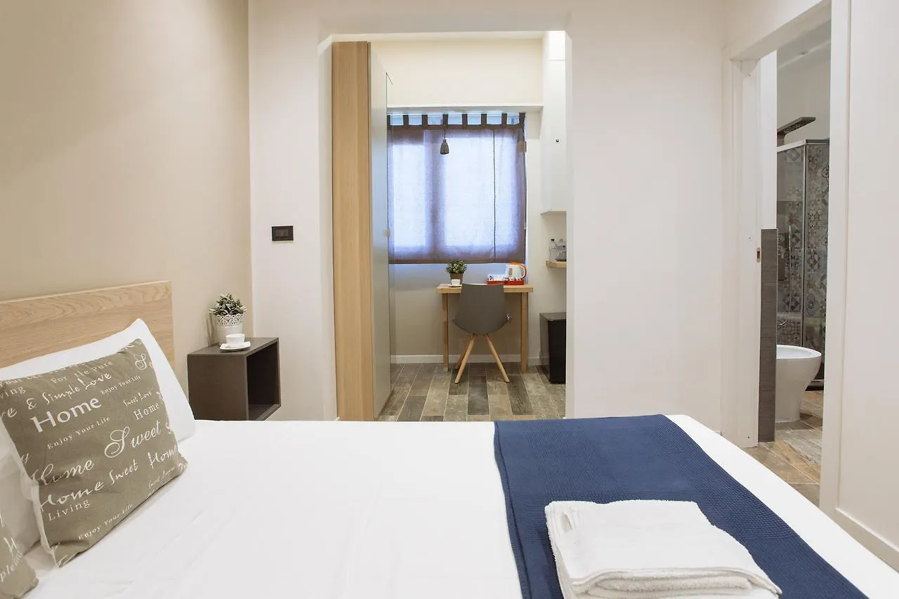 Politeama Luxury Suites Palerme Couette-café